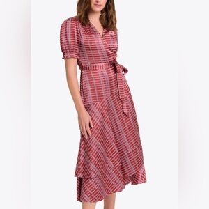 Draper James Naomi Wrap Dress in Dotted Grid, size 14, Feminine Holidays Church